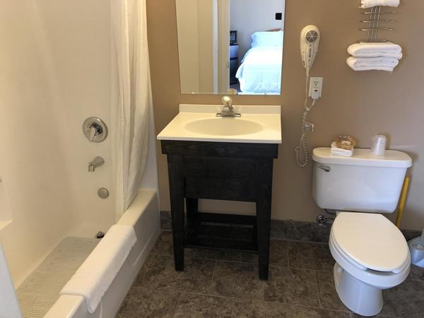 Two Queens Mountain View Photo 3